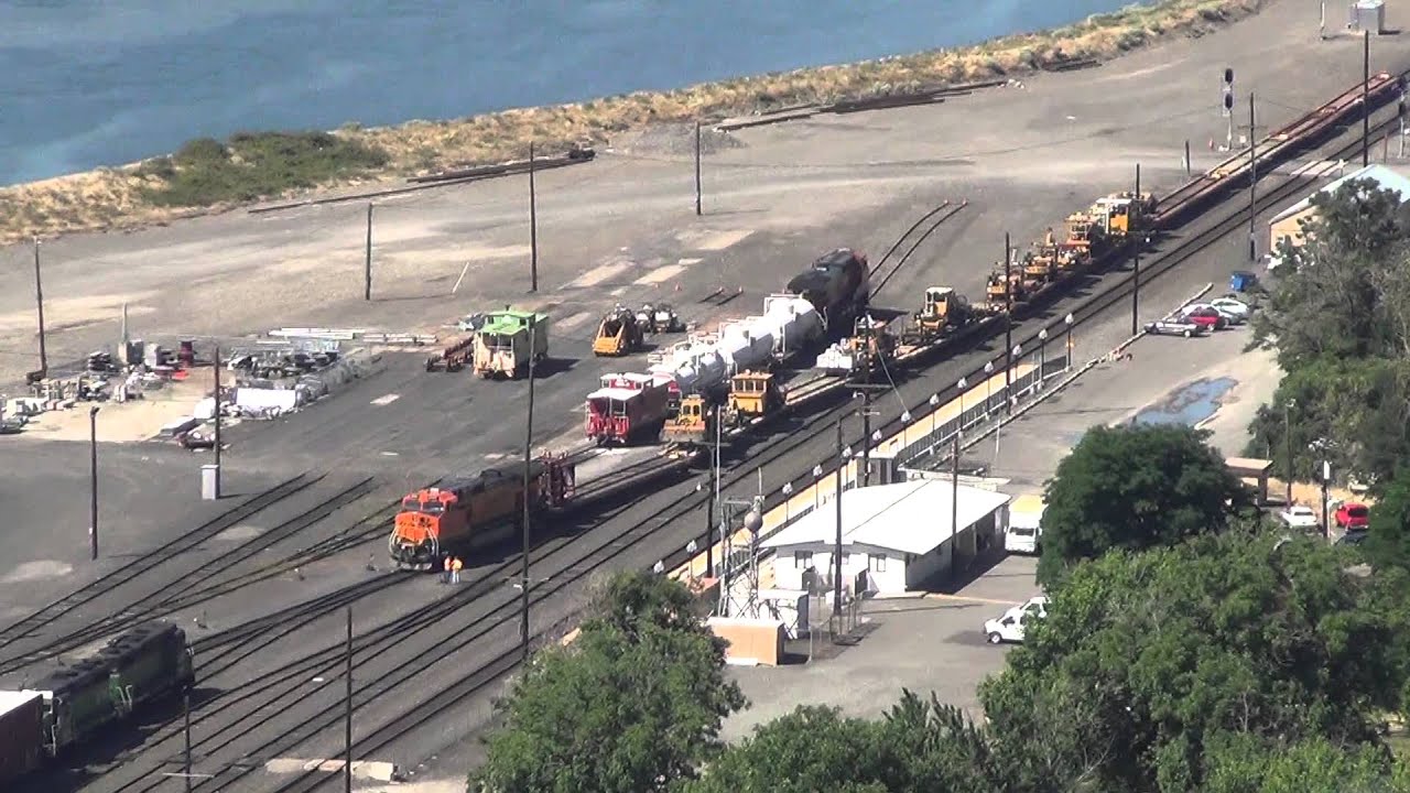 BNSF MOW train hits yard tracks at Wishram, WA after Columbia River Celilo Bridge Xssing 6/28/13
