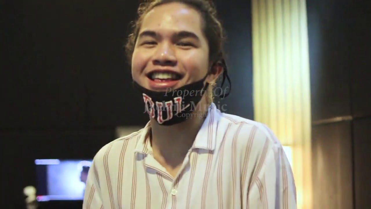 Bersemi Kembali Bersama Aaliyah Massaid