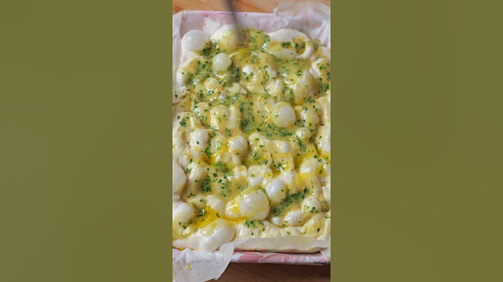 Garlic butter no knead focaccia
