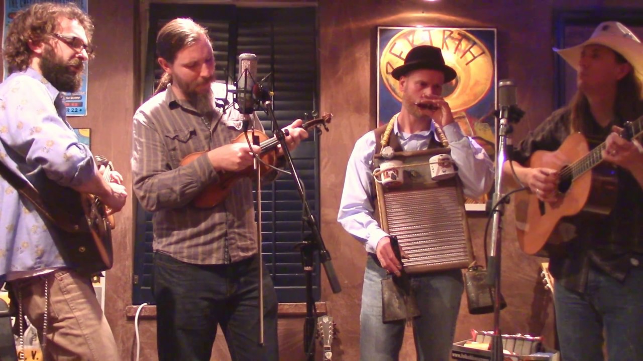 Dust Covers perform I Shal Not Be Moved at Larry Fuchs' Kinda Blue.