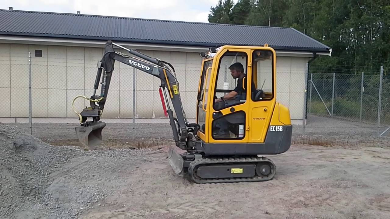 Volvo EC15B med 3 skopor - YouTube