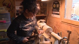 Artisanat : Natacha, la plus jeune tourneuse sur bois de France