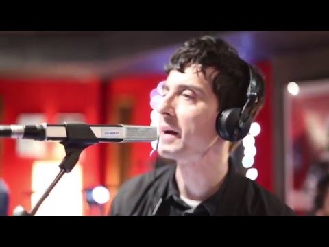 COLECCIONISTAS - AMOR ZOMBIE (LITTLE CANYON SESSIONS)