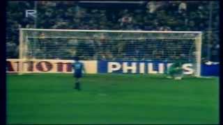 Goalkeeper saves four shootout in a Champions League final  (1985/1986) screenshot 2