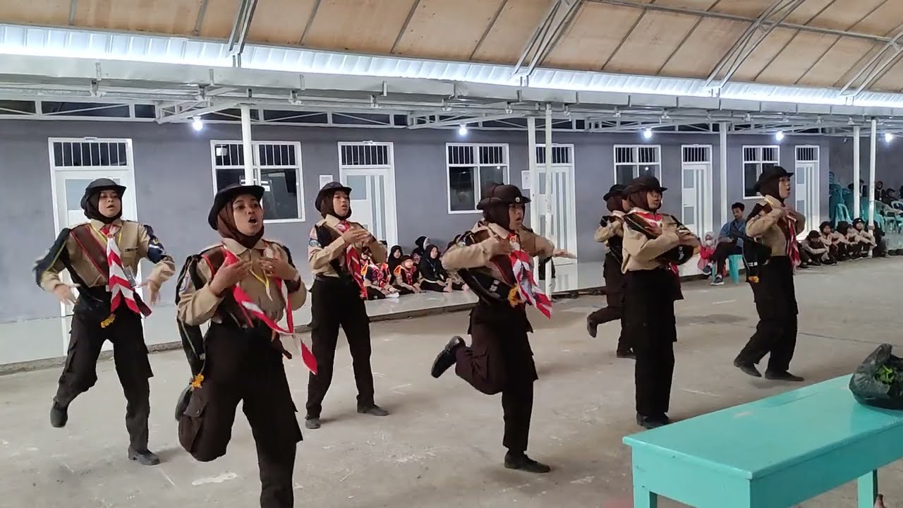 Juara 1 Step Dance (Move your step) Putri KOPSULU MTs NWDI Rempung |NHSCC XII 2022| Super Keren...