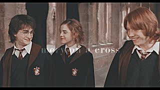 Harry Potter | The Golden Trio | Mary On A Cross Resimi
