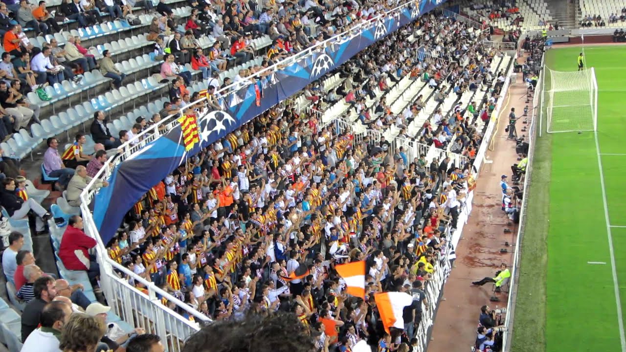 Valencia fans in full voice