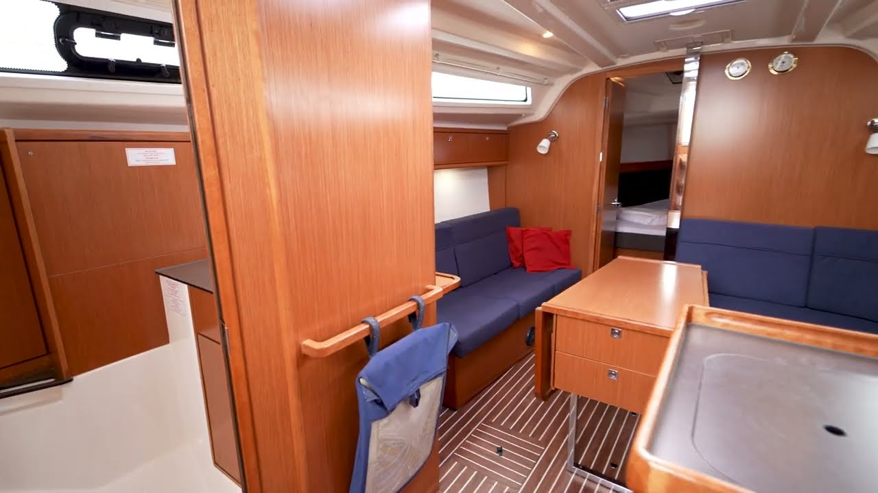 Bavaria Cruiser 37 - Blue Tone Seawolf Charter 2022 4K