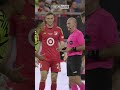 Terbongkar! Ternyata Ini yang Ditulis Wasit Abis Ngasih Kartu | Tugas wasit sepak bola