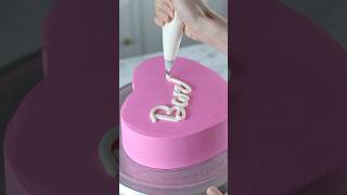 Making a Cake for Barbie 