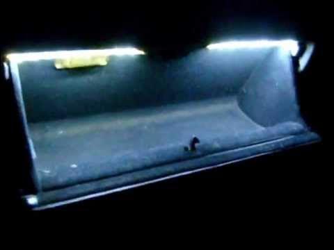 Новые коврики в салон и небольшой ящик под бардачок - ГАЗ 3102, 2,3 л, 2002 года