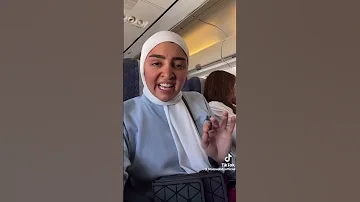 هلا رشدي جنب الشباك 