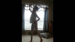 DLow-Betcha can't do it like me challenge (twin towers)