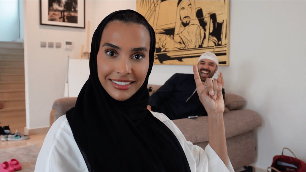 MY FIRST VLOG! A day in my life - YouTube