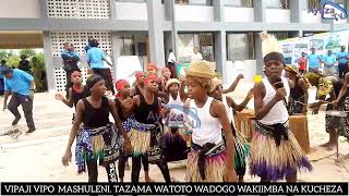 VIPAJI VIPO MASHULENI TAZAMA WANAFUNZI WA SHULE YA MSINGI WALIVYO FANYA MAKUBWA