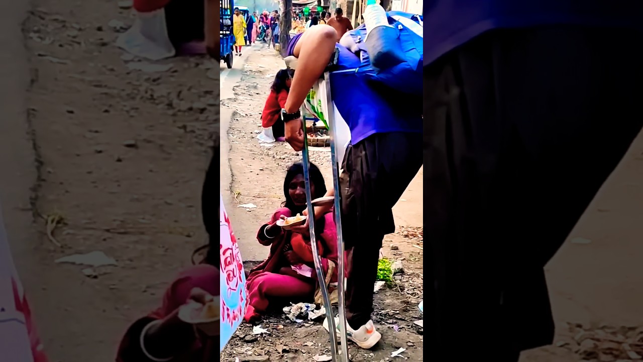 बच्चे की भूख सही नहीं जाती l बच्चे को देख  मदद कर दिया कीजिए ऐसे लोग को #help #viralvideo #humanity