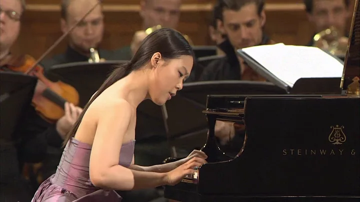 Mozart   Piano Concerto No  21, K 467   Yeol Eum S...