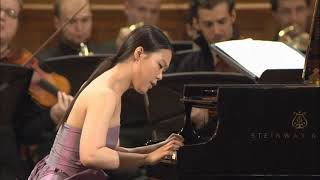 Mozart   Piano Concerto No  21, K 467   Yeol Eum Son   YouTube screenshot 4