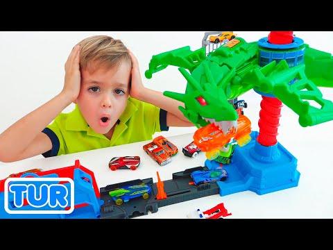 Vlad ve Niki, Ultimate Garage'ı oynuyor gibi davranıyor | Hot Wheels City