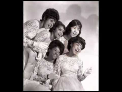 The Crystals (Blossoms) - He&rsquo;s A Rebel (original recording)