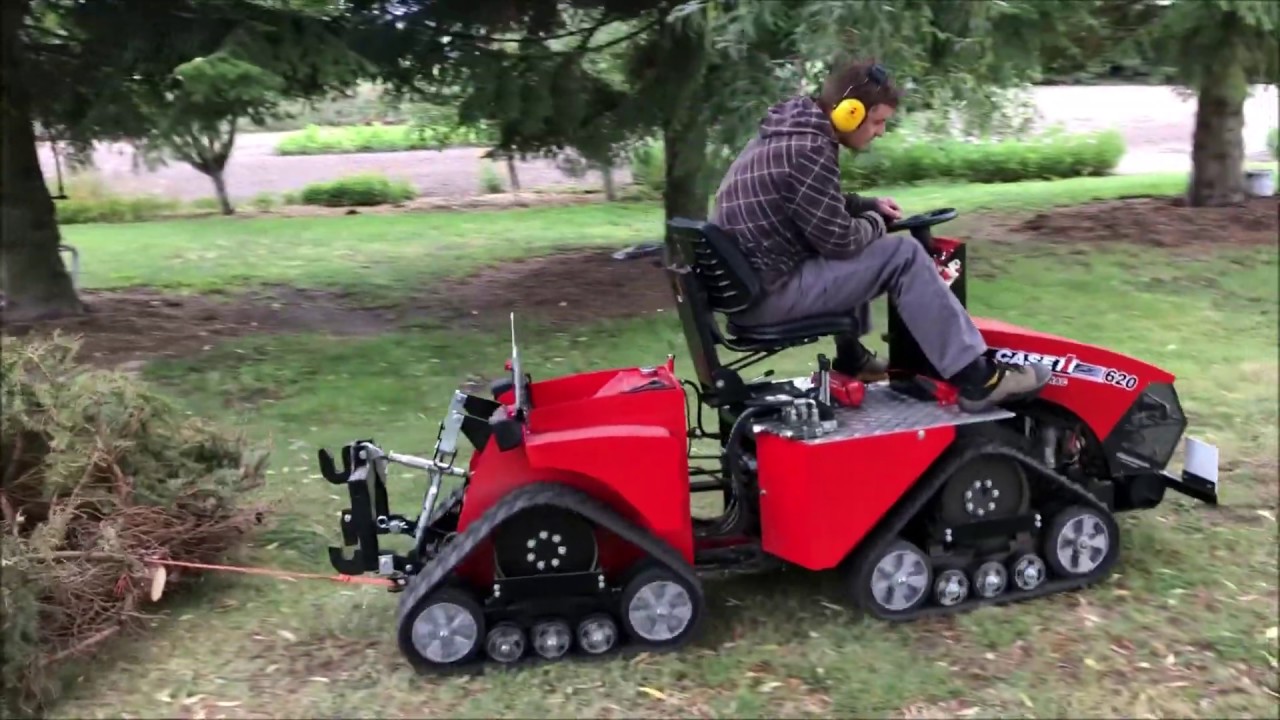 Quadtrac 620 Baumbergung / Moving some trees