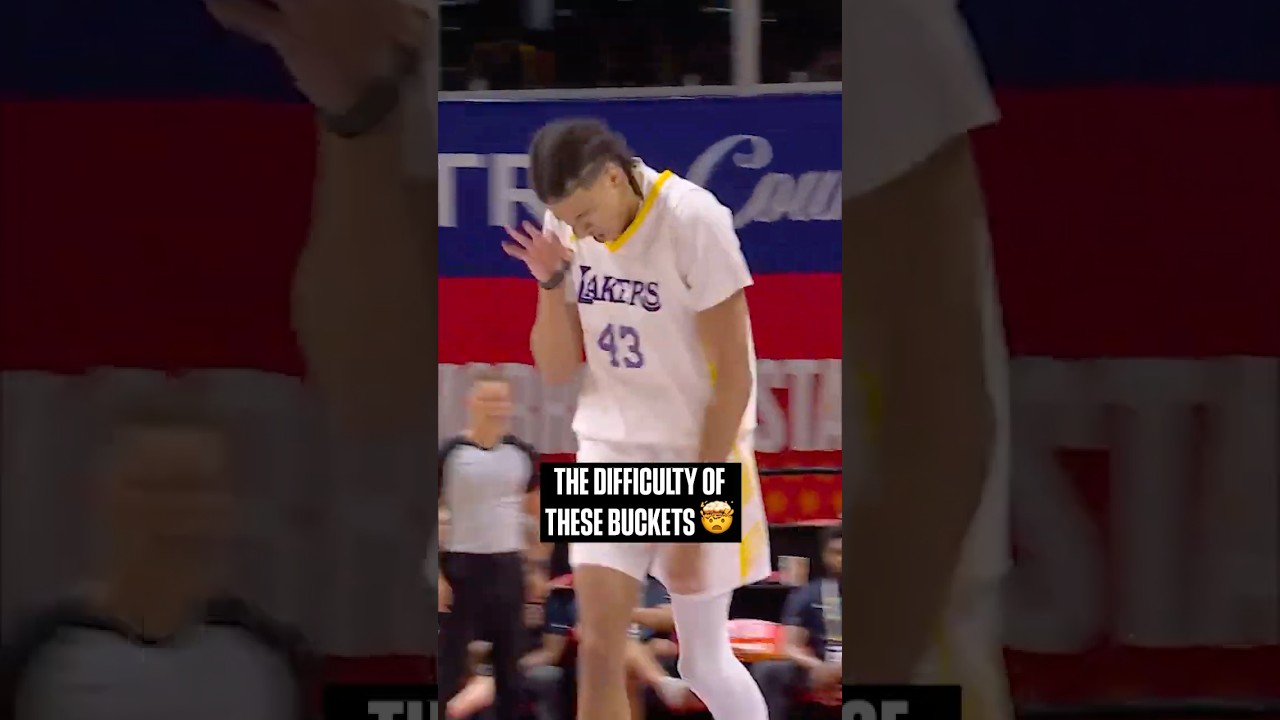 Cam Carr is getting TOUGH buckets #lakers