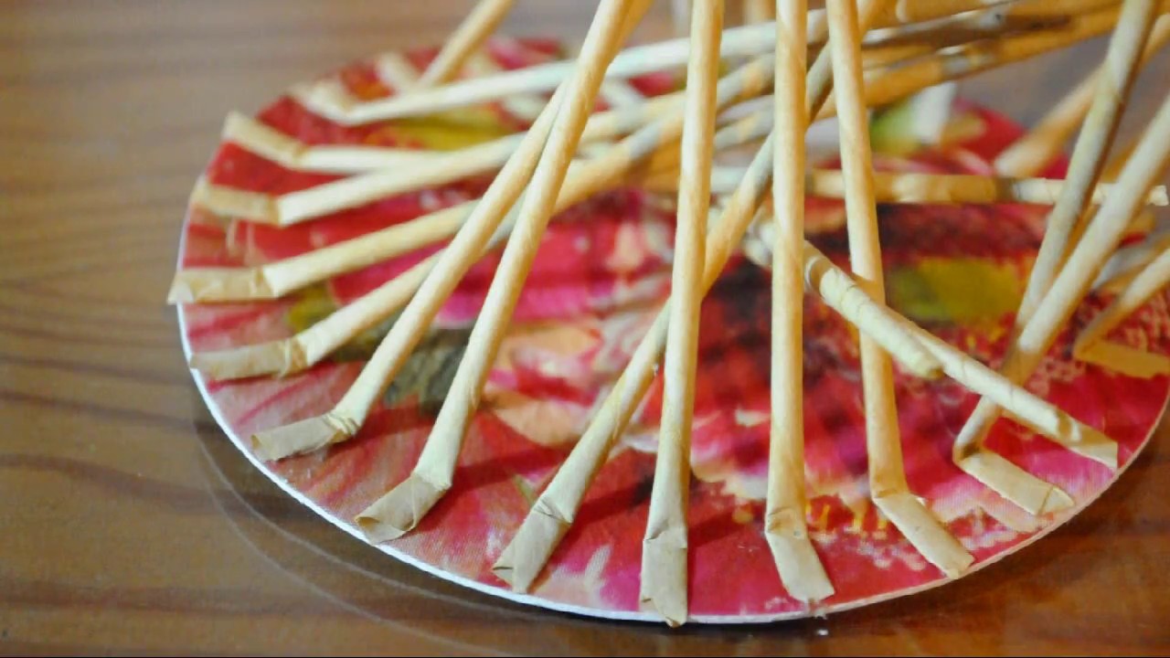 Tapa con una sola base de cartón para la cesta de tubos de papel.