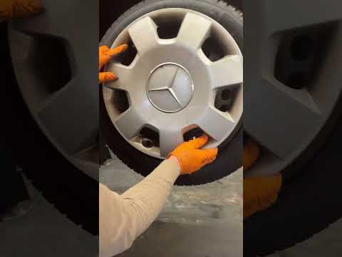 new tyre for grandpas B Class #mechanic #repair #mercedes #bclass #tyre #diy
