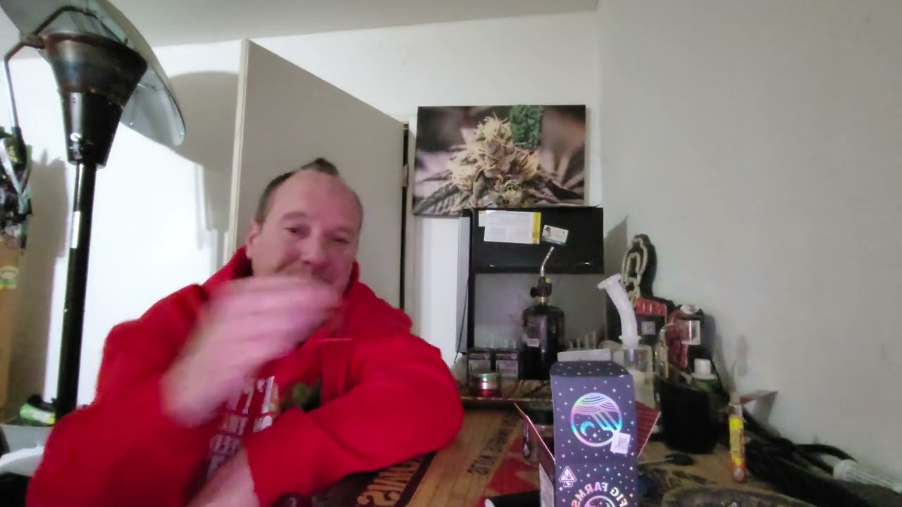 Вишневый мартинелли от Fig Farms: общий ТГК — 29,33, общая сумма каннабиноидов — 33,33.