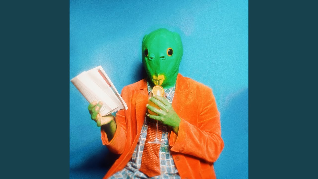 FISHY adlı videoyu YouTube'da izle FISHY adlı videoyu YouTube'da izle