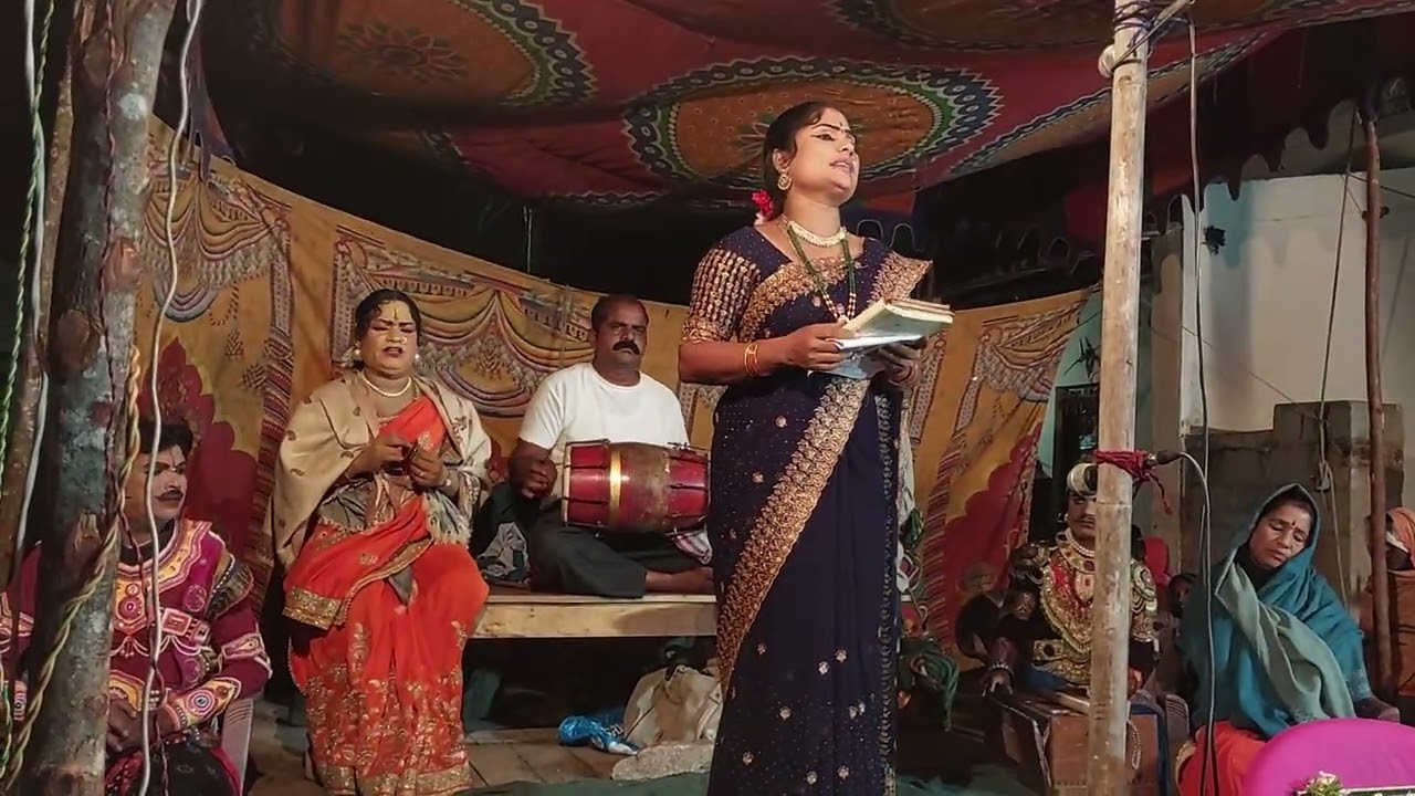 అమ్మ కోసమే ఒక కమ్మని పాట వెలకట్టె విలేజ్ లో ప్రోగ్రాం 9848 367720🙏