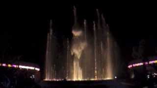 Fountain Of Nations - The Rescuers Down Under At Epcot 2006