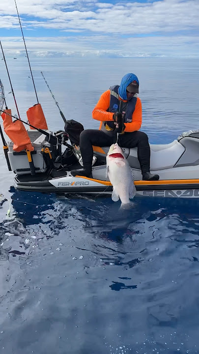 Sea-Doo FISHPRO fishing with the swivel seat for big fish! 