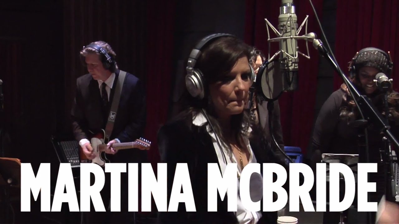 Martina Mcbride Suspicious Minds Elvis Presley Cover Prime Country Siriusxm Youtube With the help of a little technology, martina mcbride was able to share a duet with the man, the myth, the legend, elvis presley. martina mcbride suspicious minds elvis presley cover prime country siriusxm