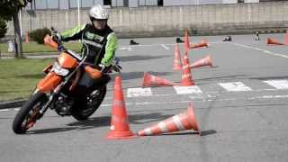 20131014 　ライムグリーン安全運転教室ＩＮ群馬県自動車教習所　ゼファー1100　Ｄトラッカー　ニンジャ650　Ｗ680　６Ｒ