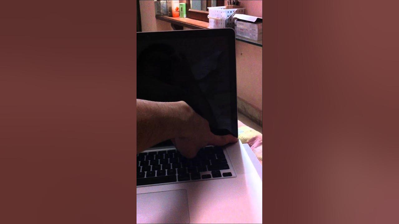 apple macbook pro screen goes black pls help technology computer YouTube
