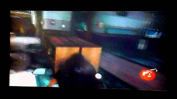 TLOU Shiving A Clicker