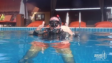 Buoyancy check at surface - PADI Skill Circuit - Divemaster and IDC