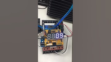 七段顯示器 - 班級座號