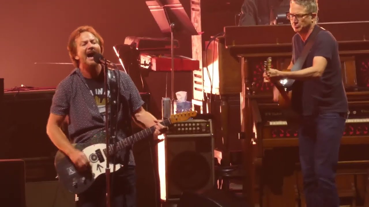 Pearl Jam - 2022-05-12, Oakland Arena, Oakland, CA Full Show Multicam, Soundboard 4K!