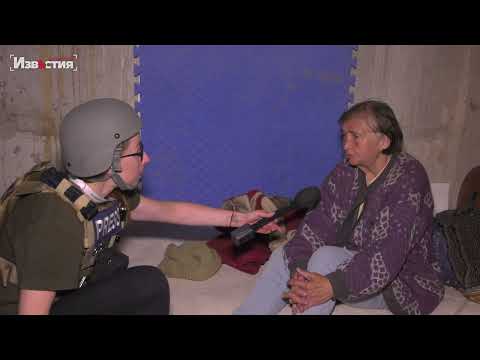 Старість хотілось прожити вдома, а не в підвалі: на Салтівці люди з березня живуть під землею