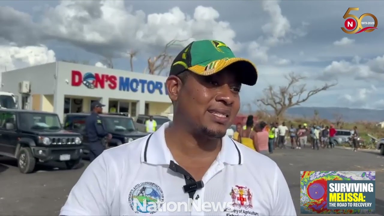 Новости страны: депутат Флойд Грин оценивает ущерб, нанесенный его дому в Сент-Элизабет ураганом ...