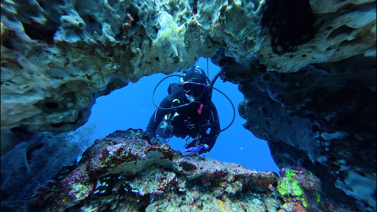 Crystal Bay Nusa Penida 25 Okt 2025 (Potrait)
