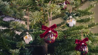 Decorate your Christmas baubles - DIY by Søstrene Grene
