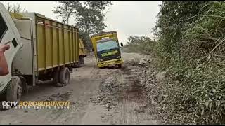 Story' WhatsApp | truck pasir merapi