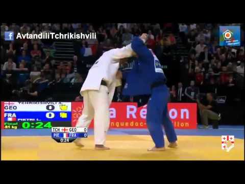 ჰაერში გააფართხალა!