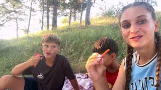 MIRIAM și ALBERT l-au pierdut pe ERNEST Singur în PĂDURE 😱/ Cum l-au găsit🚫? La picnic cu NEPOȚII🥳
