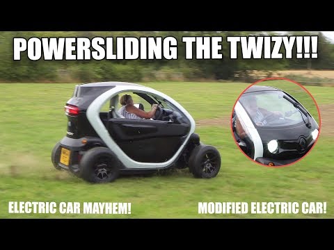 she-started-powersliding-my-electric-car!!!-|-modified-renault-twizy