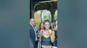 black girl in the middle iykyk #katseye #manon #lara #daniela #sophia #megan #yoonchae #katseyeedit