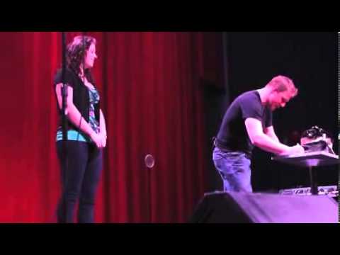 wes-barker:-magician-has-fun-with-a-girl-on-stage